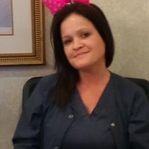 Meet your Posher, Dana